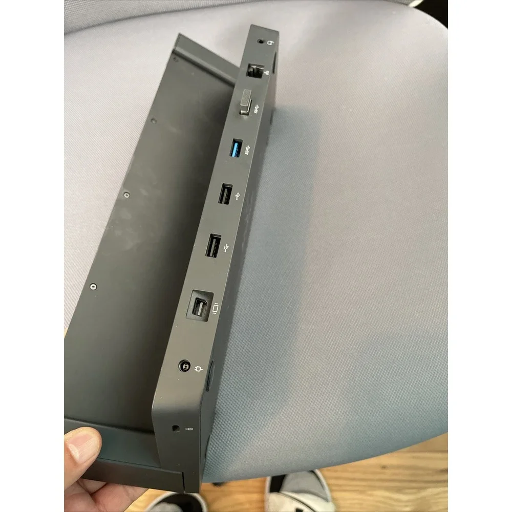 Microsoft Surface Pro 3‎ Docking Station Model 1664 No Power Cord (8)